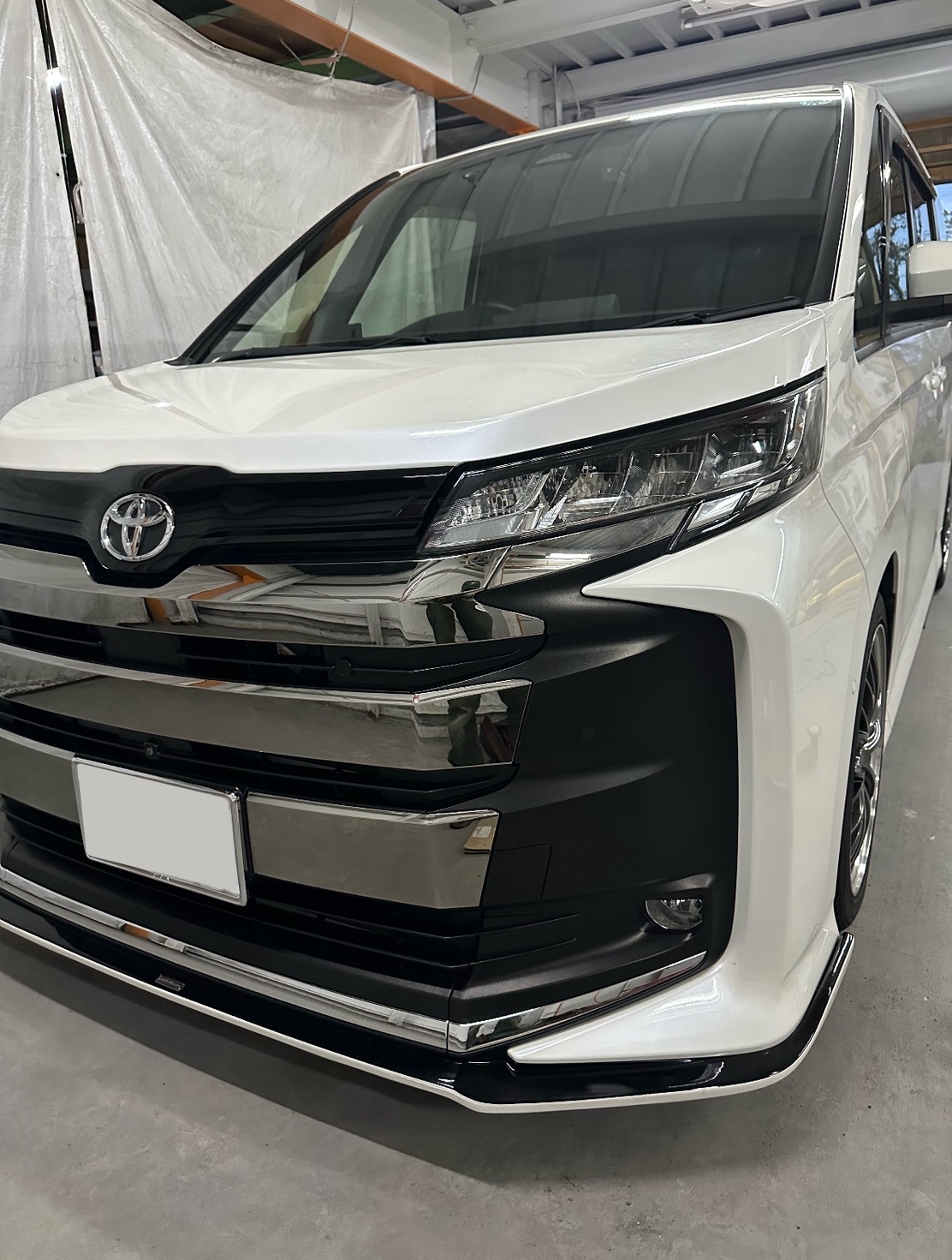 ヴォクシーの車両写真